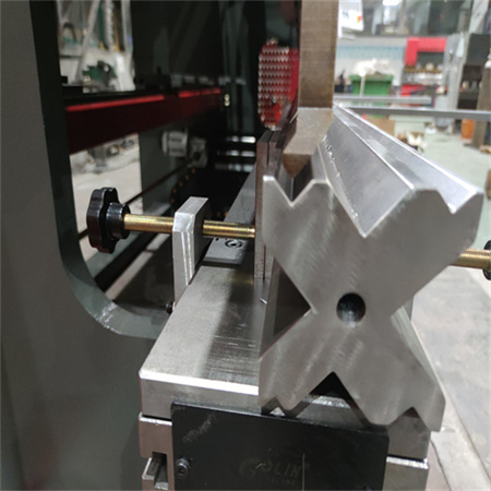 बांधकामासाठी 4-12mm CNC स्वयंचलित स्टील वायर बेंडर/लोखंडी रीबार/बार स्टिरप बेंडिंग मशीन