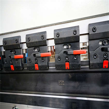 हायड्रोलिक 200T/6000 CNC प्रेस ब्रेक डेलेम CNC सिस्टम X, Y1, Y2, R + मॅन्युअल Z अक्ष आणि क्राउनिंग अक्ष V लोखंडी शीट बेंडर