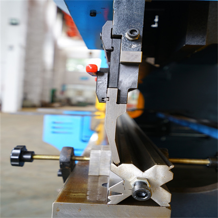 स्टील 2.5 मिमी जाडी प्लेट स्वयंचलित प्रेस ब्रेक मशीनसाठी 30T1600 मिनी हायड्रॉलिक सीएनसी बेंडिंग मशीन