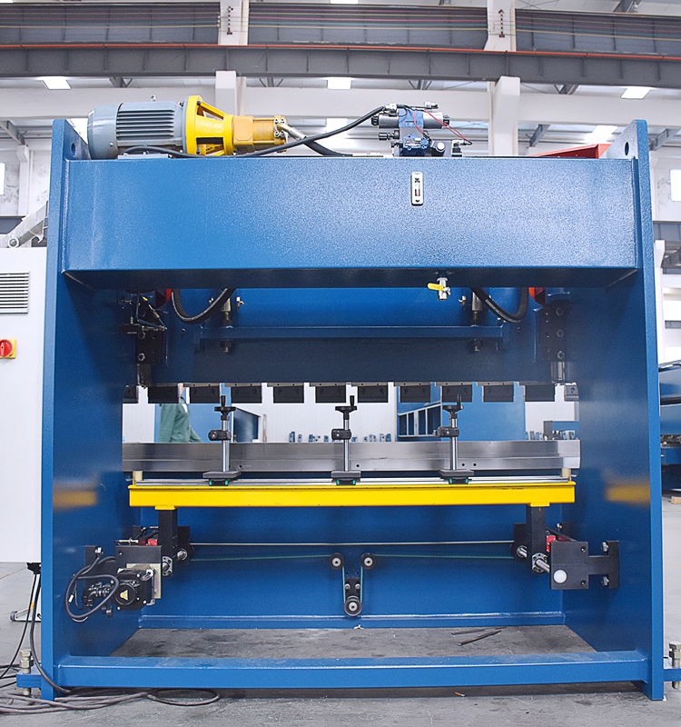 100t Cnc मेटल बेंडिंग मशीन्स, E21 सह 3200 Mm Cnc शीट प्रेस ब्रेक