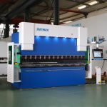 Delem Da66t 125 3+1 4+1 6+1 8+1 Cnc हायड्रोलिक प्रेस ब्रेक मेटल प्लेट बेंडिंगसाठी