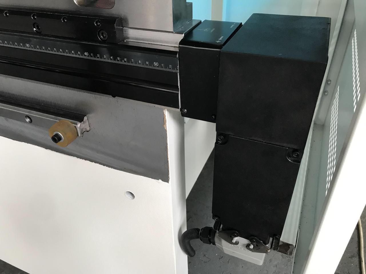 Wc67y-65/2500 Oem हायड्रोलिक प्रेस ब्रेक मशीन स्टील बेंडिंग मशीन