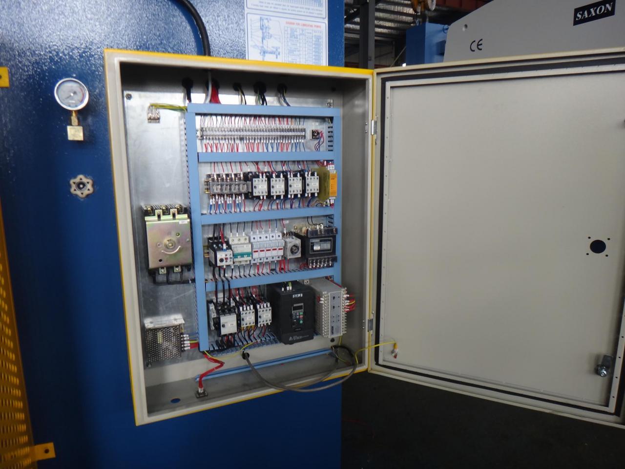 Wc67y-65/2500 Oem हायड्रोलिक प्रेस ब्रेक मशीन स्टील बेंडिंग मशीन